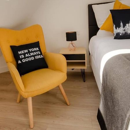 New York House Apartamento Villejust Exterior foto