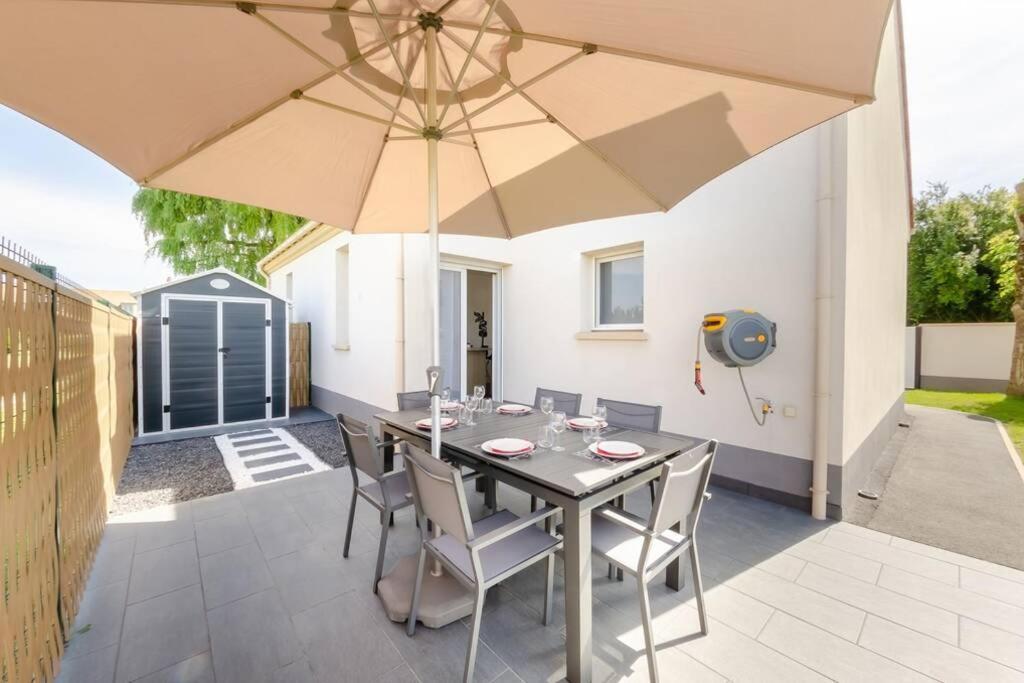 New York House Apartamento Villejust Exterior foto