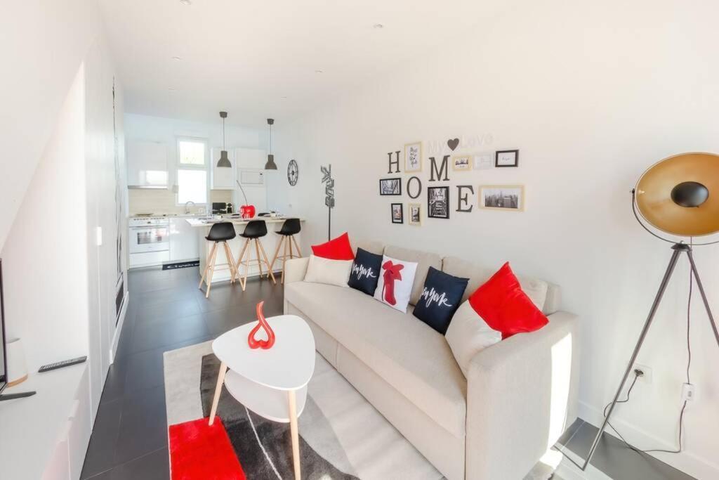 New York House Apartamento Villejust Exterior foto