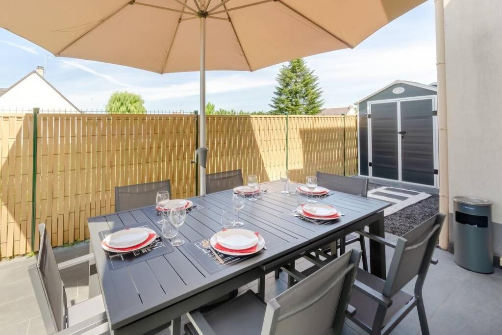 New York House Apartamento Villejust Exterior foto