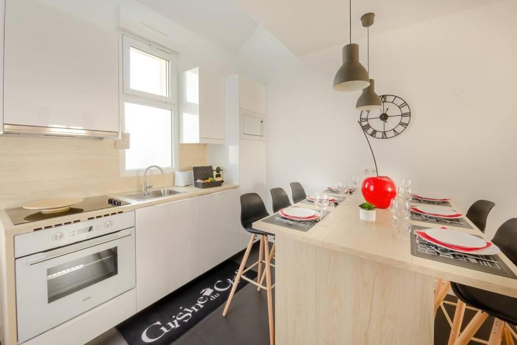 New York House Apartamento Villejust Exterior foto