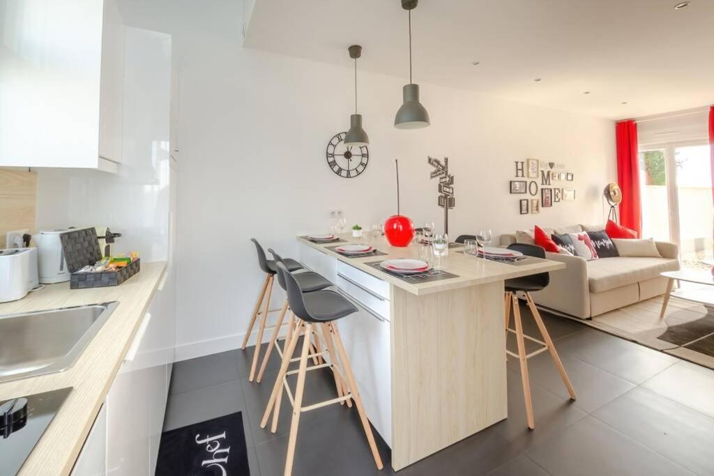 New York House Apartamento Villejust Exterior foto