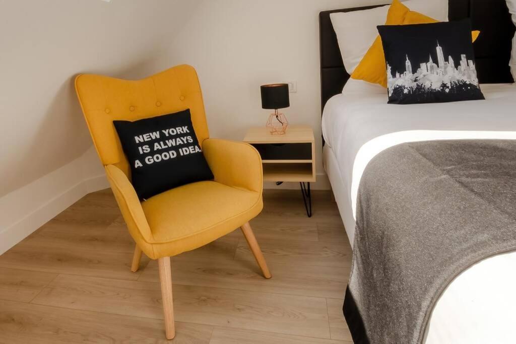 New York House Apartamento Villejust Exterior foto