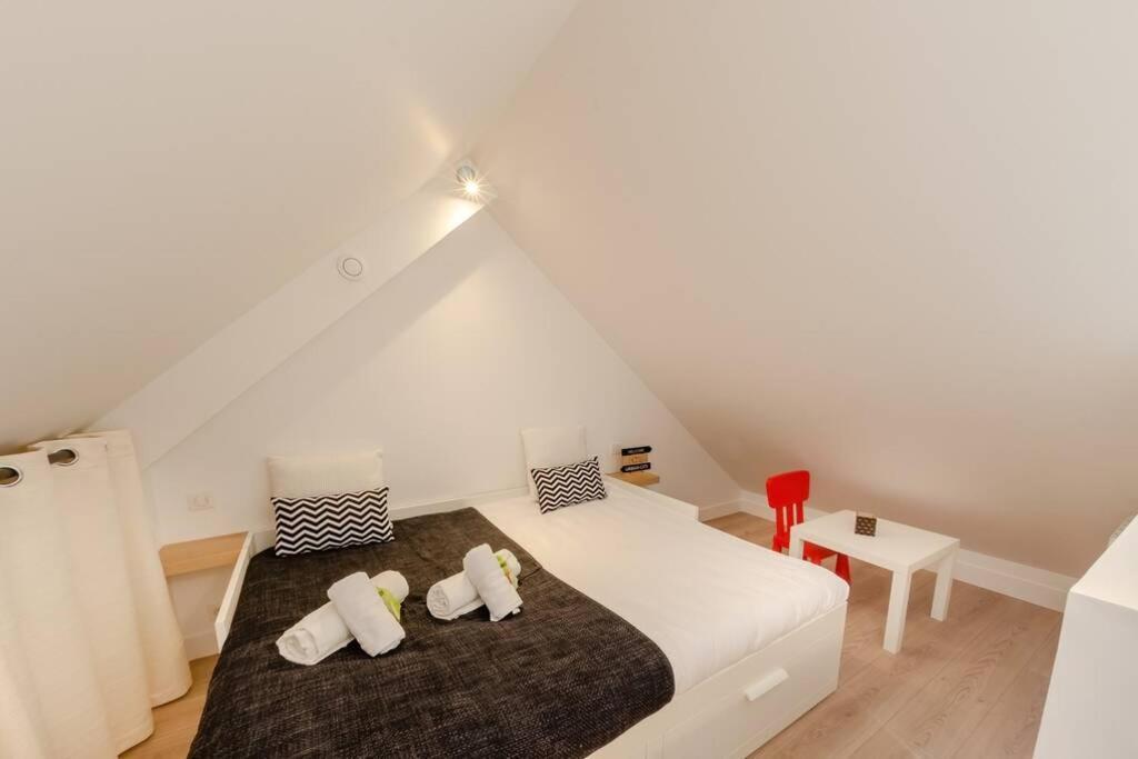 New York House Apartamento Villejust Exterior foto
